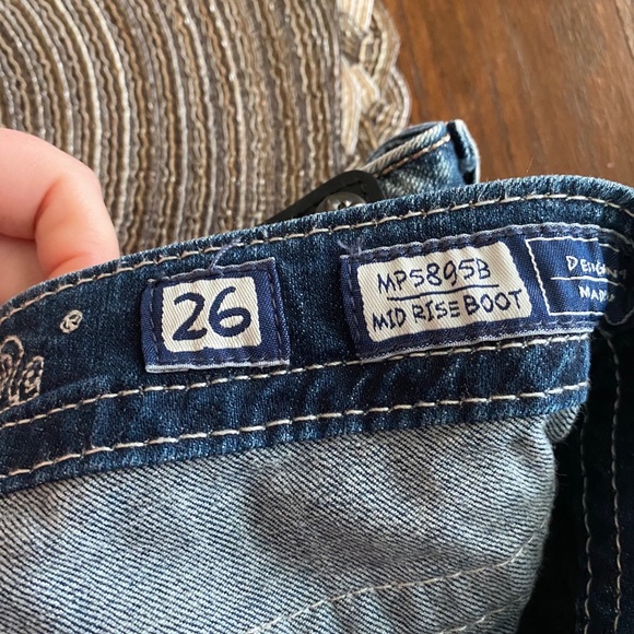 Miss Me Jeans - Picture 5 of 6